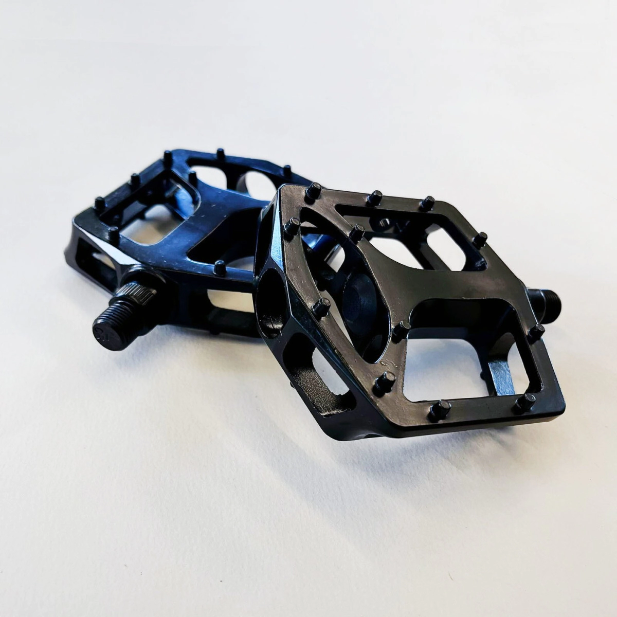 PEDAL PRO TEAM ALEACION BLACK