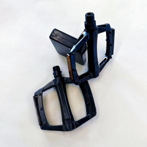 PEDAL PRO TEAM VOID ALEACION C/REFLECTOR