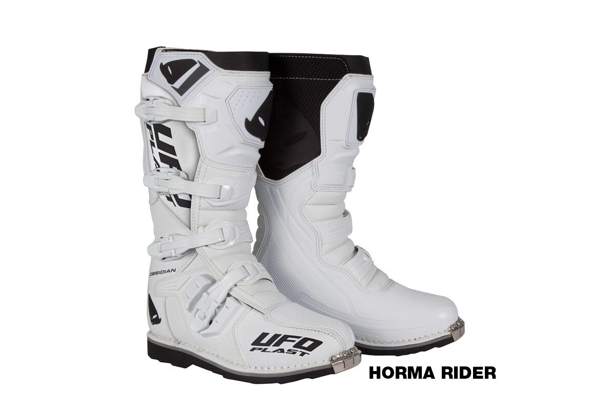 BOTAS UFO OBSIDIAN OFFROAD BLANCA #44