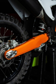 CUBRE HORQUILLON KTM HUSQ GAS EXC 24 MX 23/24 NEGRO AMX