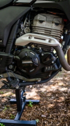 TAPA MOTOR EMBRAGUE XRE 300 NEGRO AMX