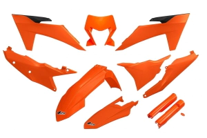 KIT PLASTICOS FULL EXC/F 24/25 CON FARO UFO NARANJA