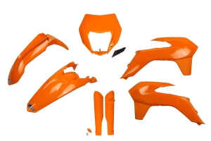 KIT PLASTICOS FULL EXC 14/16 CON FARO UFO NARANJA