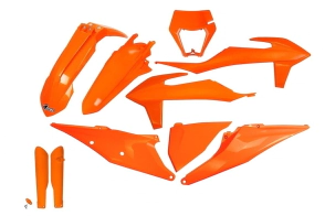 KIT PLASTICOS FULL EXC 20/23 CON FARO UFO NARANJA