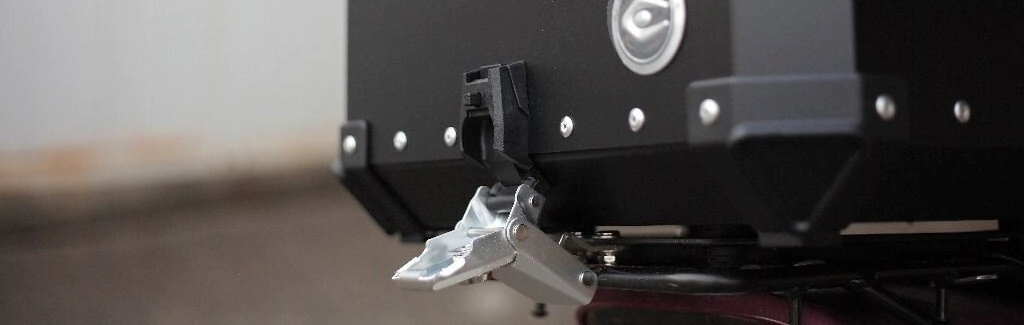 Z REPUESTO MECANISMO CERRADURA INFERIOR BAULERA ALUMINIO COOCASE