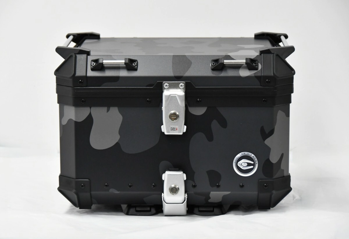 TOP CASE ALU 55L BRUSHED DARK CAMO COOCASE ALUMINIO 1,5mm + DIVISOR Y ELASTICOS