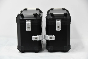 BAULERAS LATERALES 28L COOCASE ALUMINIO 1,5mm + DIVISOR Y ELASTICOS