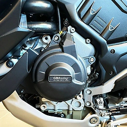 MULTISTRADA V4 / V4 S 22/25 KIT TAPAS DE MOTOR Y EMBRAGUE COMPLETAS